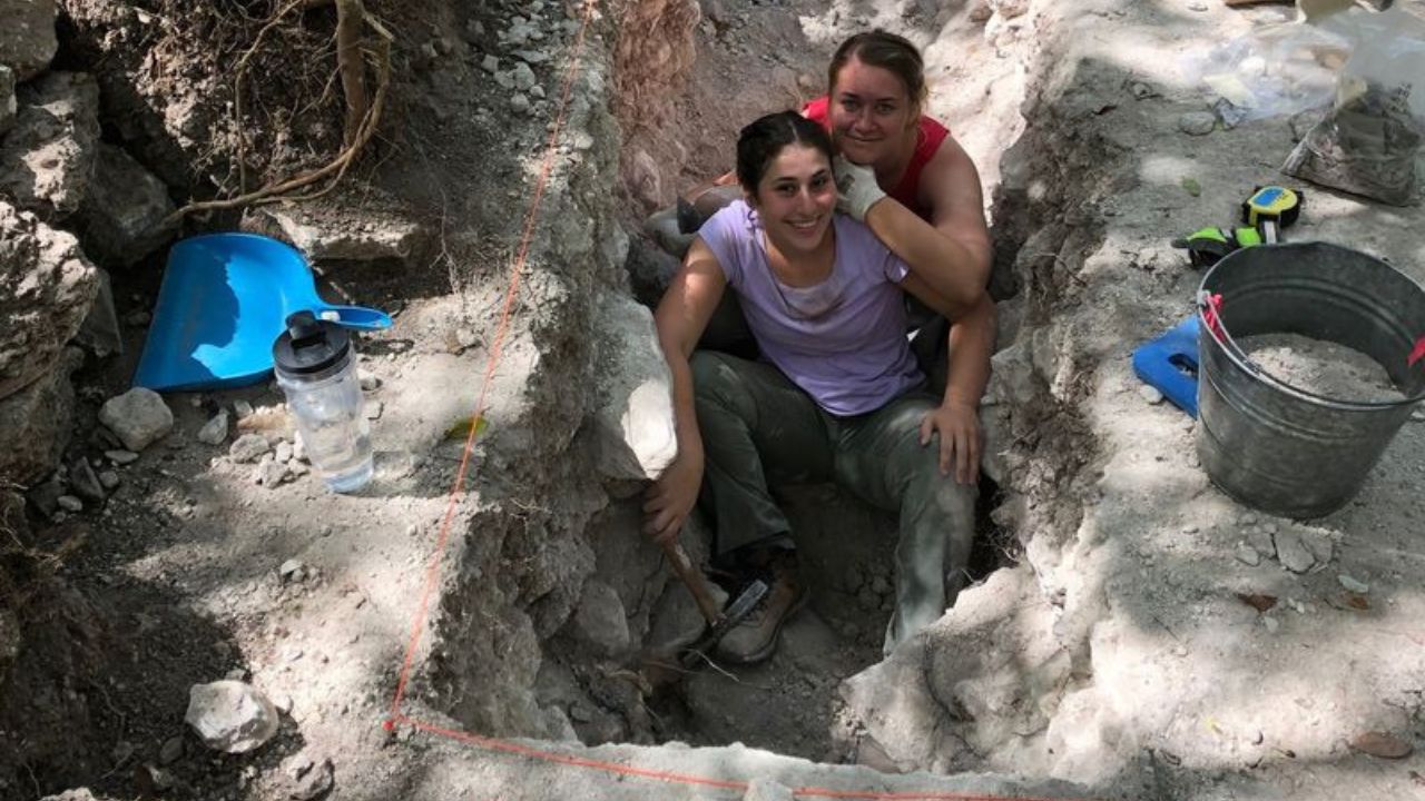 Students on an archaeological dig in Belize.