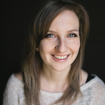 Lauren Hill headshot