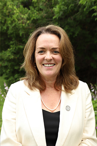 Headshot of Sarah Twomey