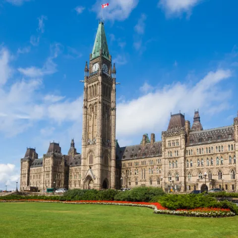 Canadian parliament building from the outside.