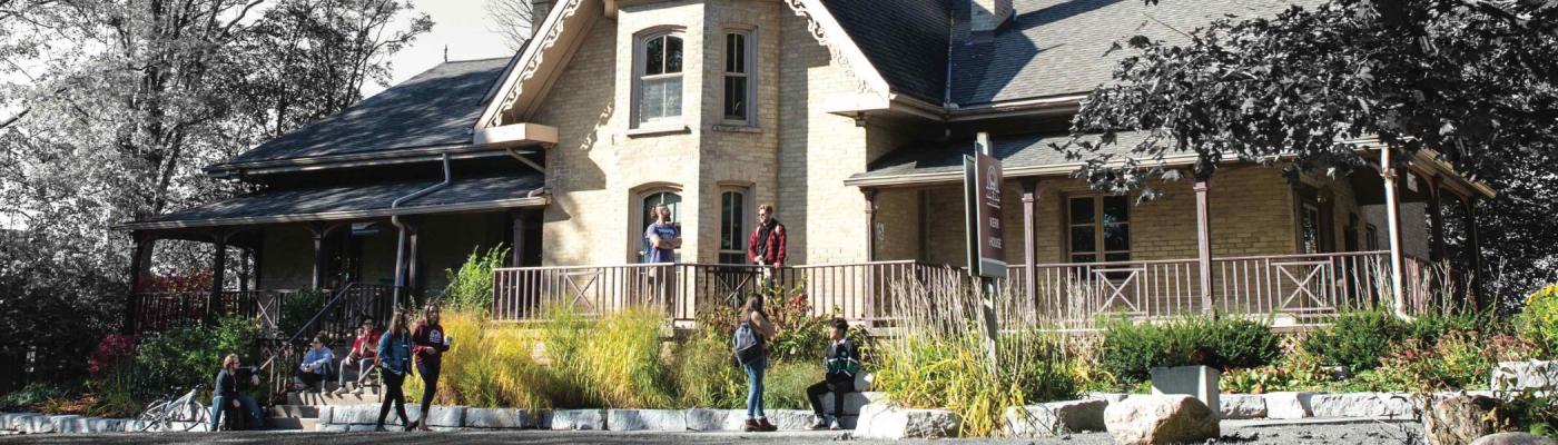 Students outside Kerr House